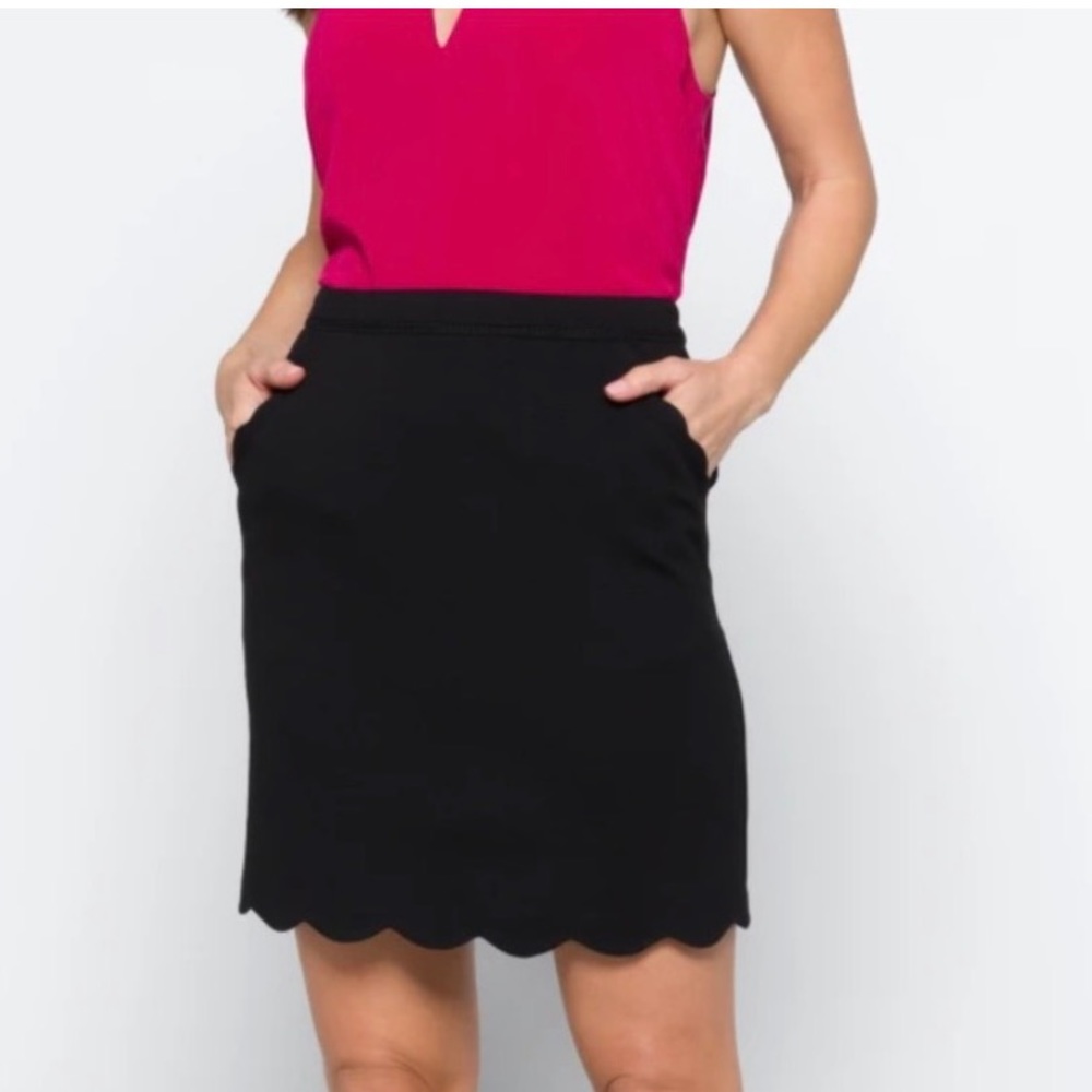 NWT Black Scalloped Skirt, Size XL